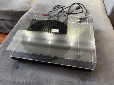 Pro-Ject 1 / Tesla NC500