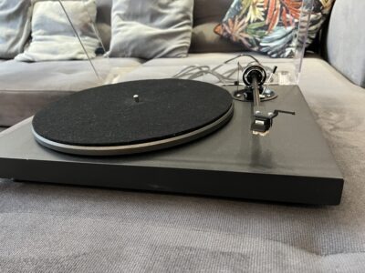 Pro-Ject 1 / Tesla NC500