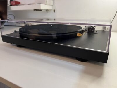 Gramofón Pro-Ject 1.2e